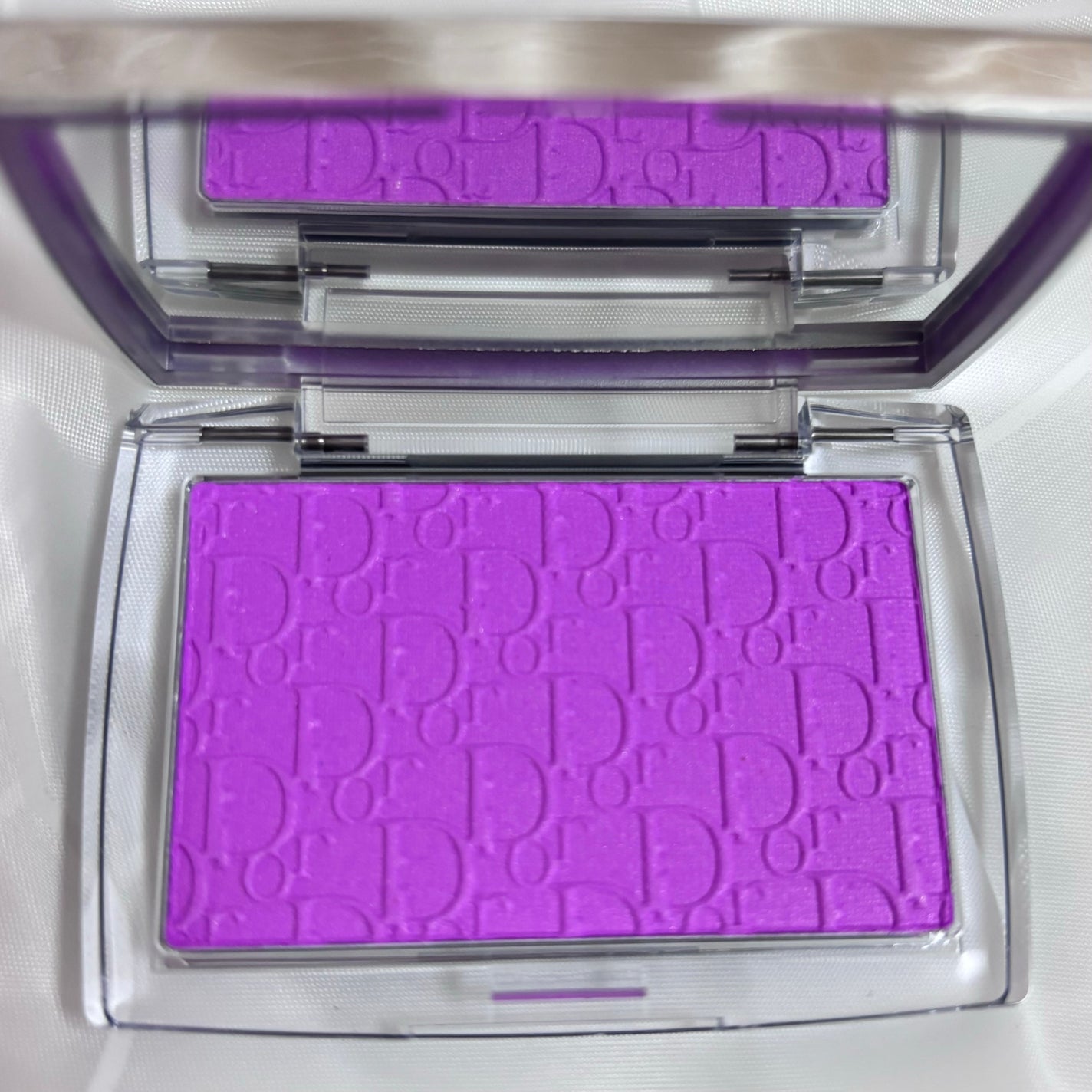 ロージー グロウ/Dior/パウダーチークを使ったクチコミ(2枚目)