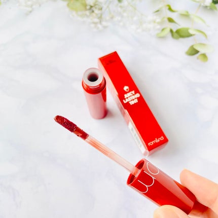 ジューシーラスティングティント/rom&nd/リップティントを使ったクチコミ(1枚目)