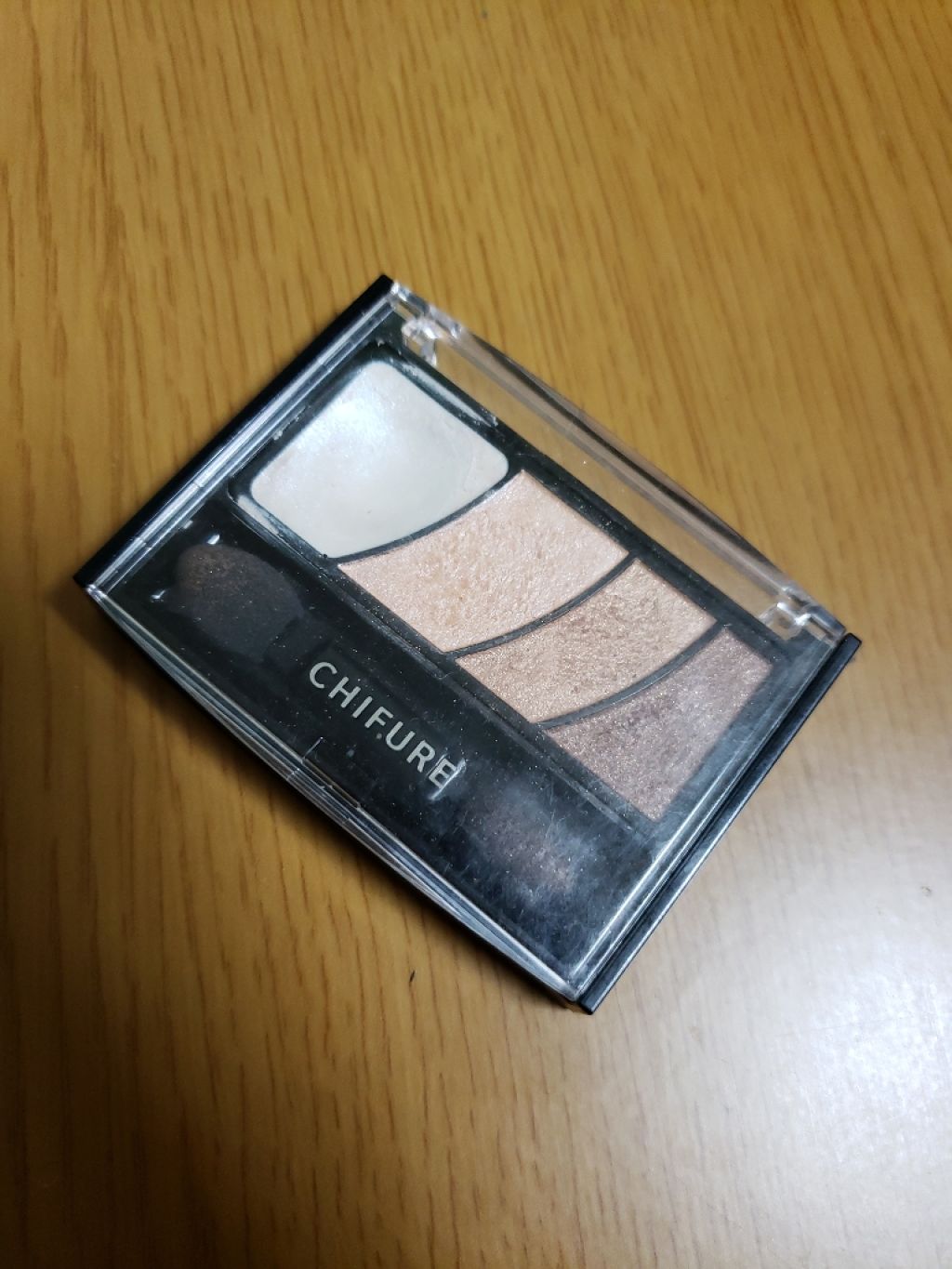 グラデーション アイ カラー（チップ付）/ちふれ/アイシャドウパレットを使ったクチコミ（2枚目）