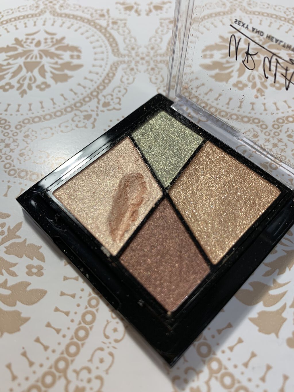 UR GLAM　VELVET EYE COLOR PALETTE/U R GLAM/アイシャドウパレットを使ったクチコミ（2枚目）