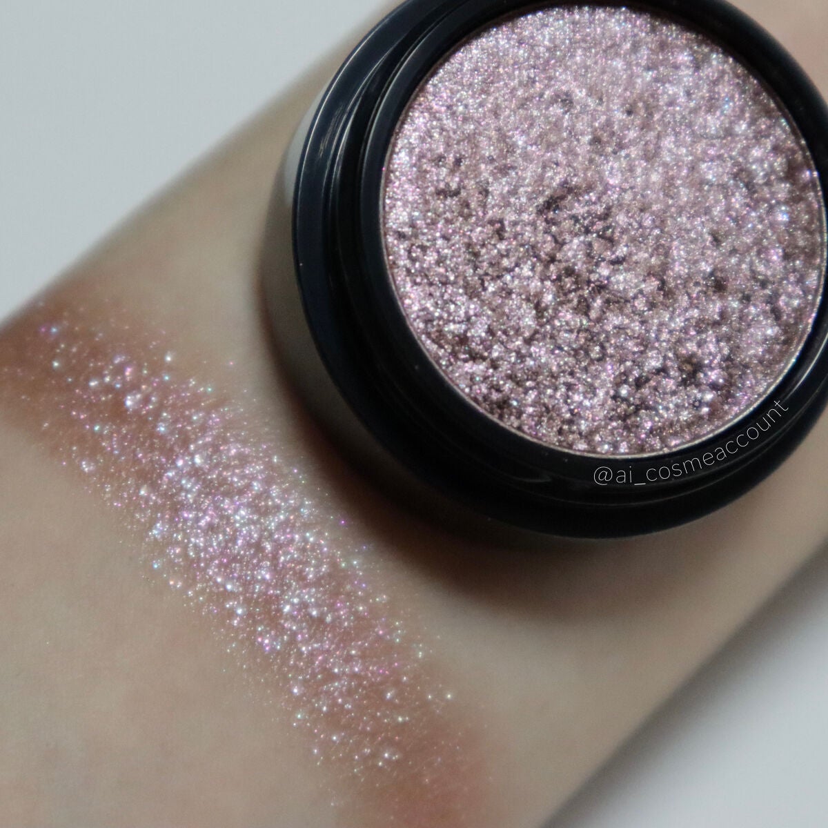 セルフィーフィックスピグメント/Witch's Pouch/単色アイシャドウを使ったクチコミ(3枚目)