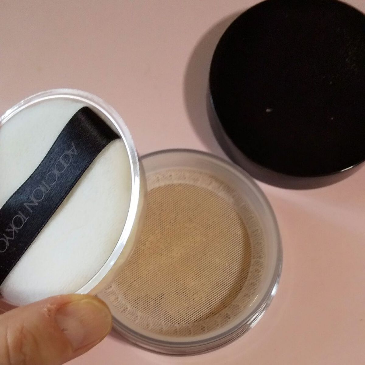 ADDICTION インビジブル エッセンス ルースパウダー グロウのクチコミ「ハイライトいらずなナチュラルツヤ肌に✨

✂ーーーーーーーーーーーーーーーーーーーー

ADD.....」（2枚目）