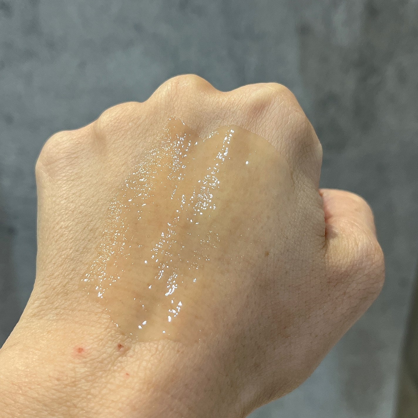 y.csm.s on LIPS 「.COSNORIPDRNショット675\高純度美容針×サーモン..」(4枚目)