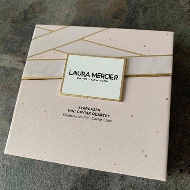 ローラ メルシエ スターゲイザー ミニ キャビアスティック カルテットのクチコミ「LAURA MERCIER🎀
🍀 スターゲイザー 
ミニ キャビアスティック カルテット
⚫︎.....」（2枚目）