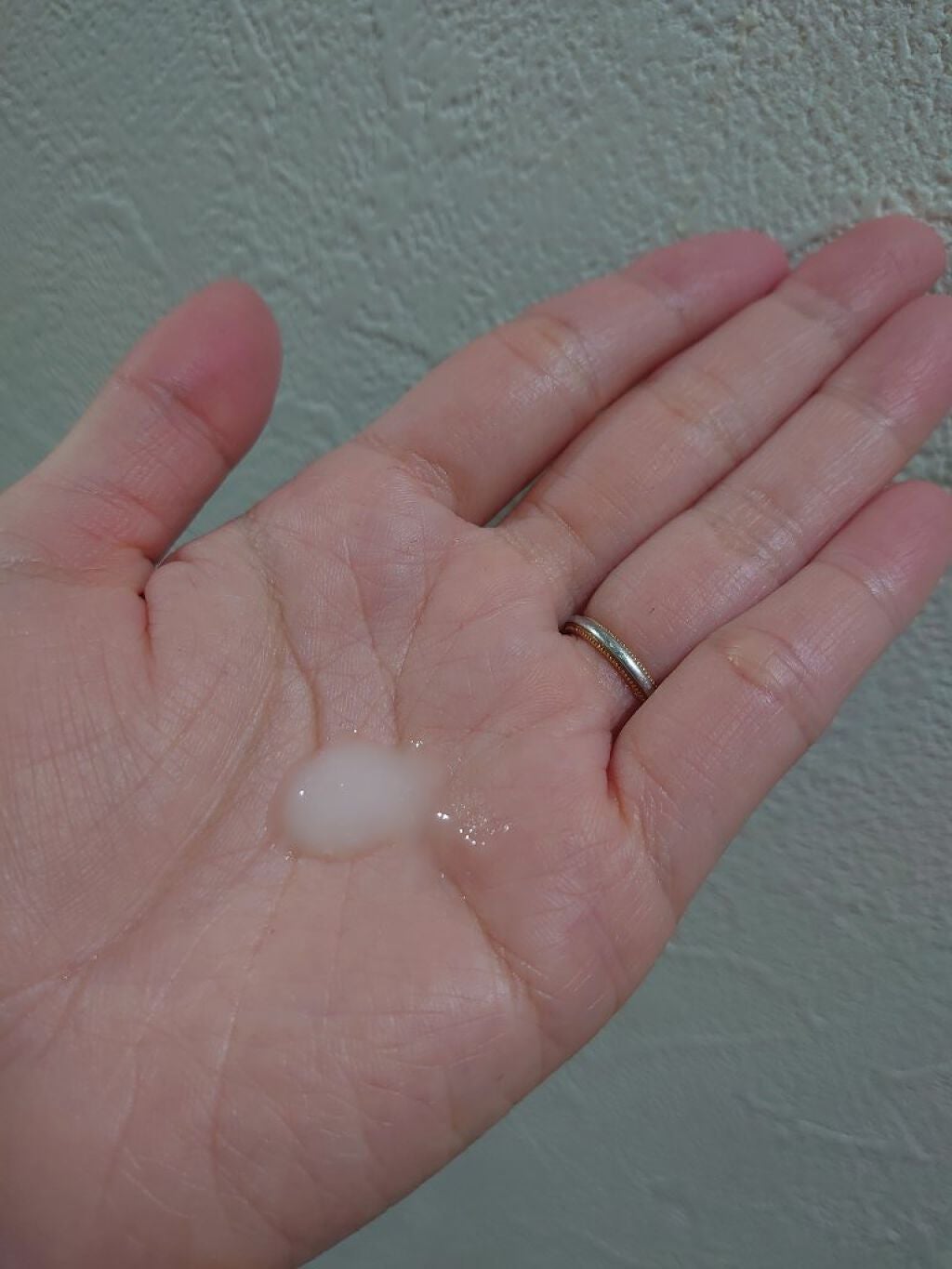 ボタニカル リペア オーバーナイト セラム/AVEDA/アウトバストリートメントを使ったクチコミ(3枚目)