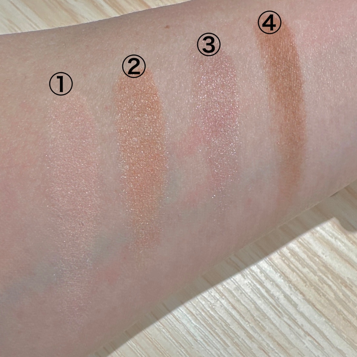 ミネラルクラッシィシャドー/エトヴォス/アイシャドウパレットを使ったクチコミ（3枚目）