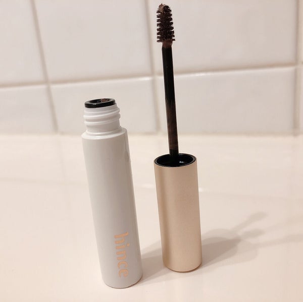 アイブロウジェルで立体感のあるイマドキの眉に|おすすめアイテム10選&上手な使い方を徹底解説