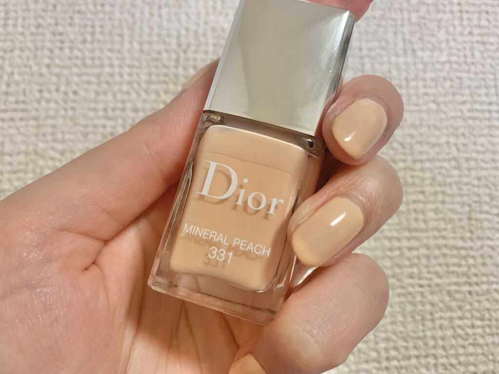 ディオール ヴェルニ 331 ミネラル ピーチ (スプリング コレクション2022数量限定色)（生産終了）/Dior/マニキュアを使ったクチコミ（1枚目）