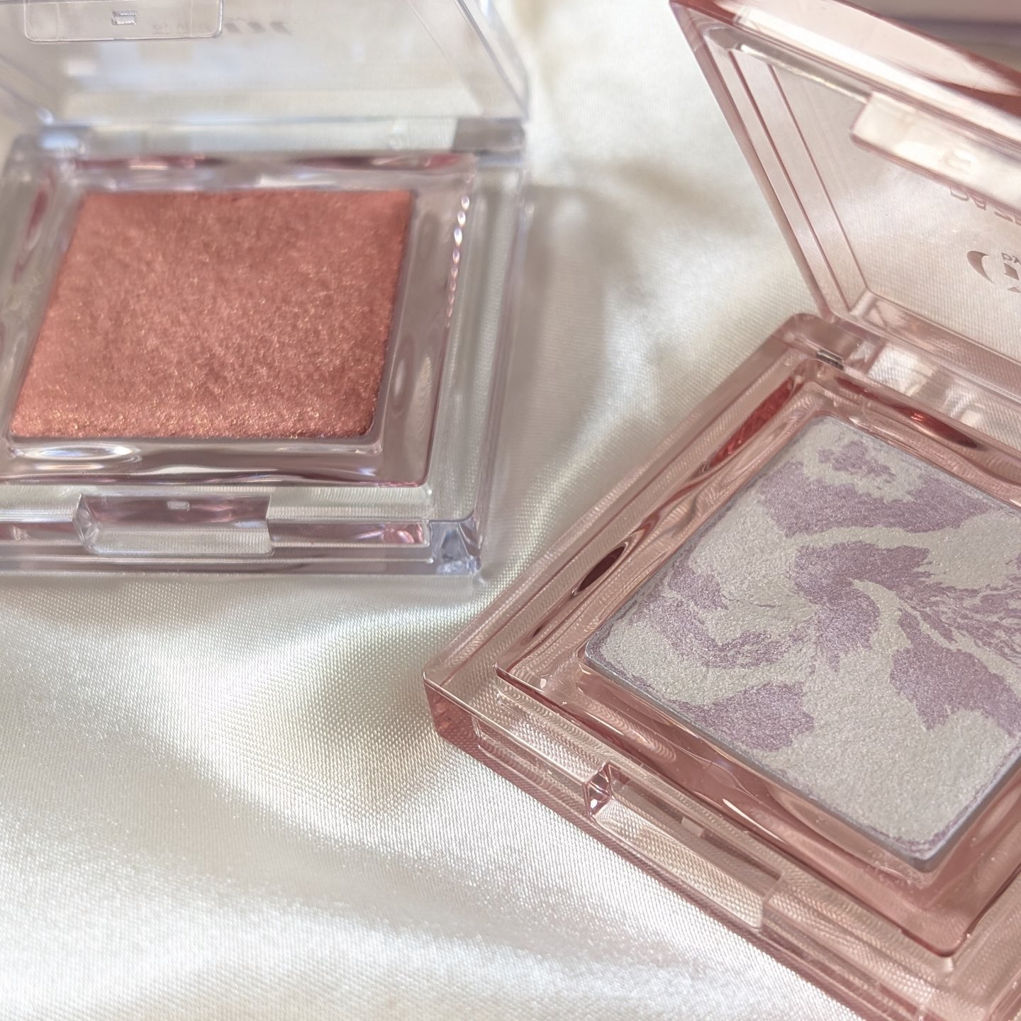 マーブルベイクドハイライター/Glint/パウダーハイライトを使ったクチコミ（2枚目）