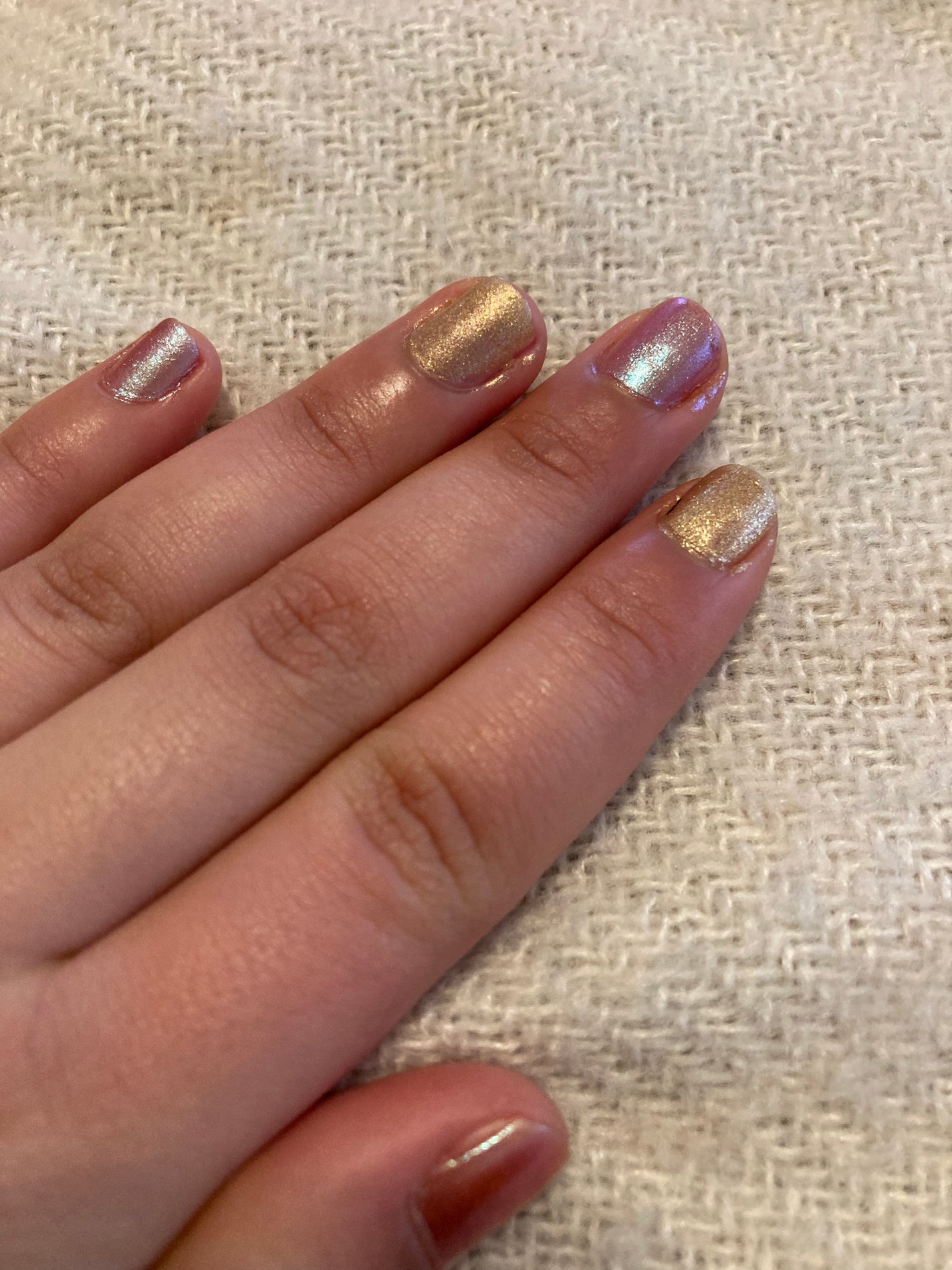 エレガンス ラズル エナメルラッカー/エレガンス ラズル /マニキュアを使ったクチコミ(2枚目)