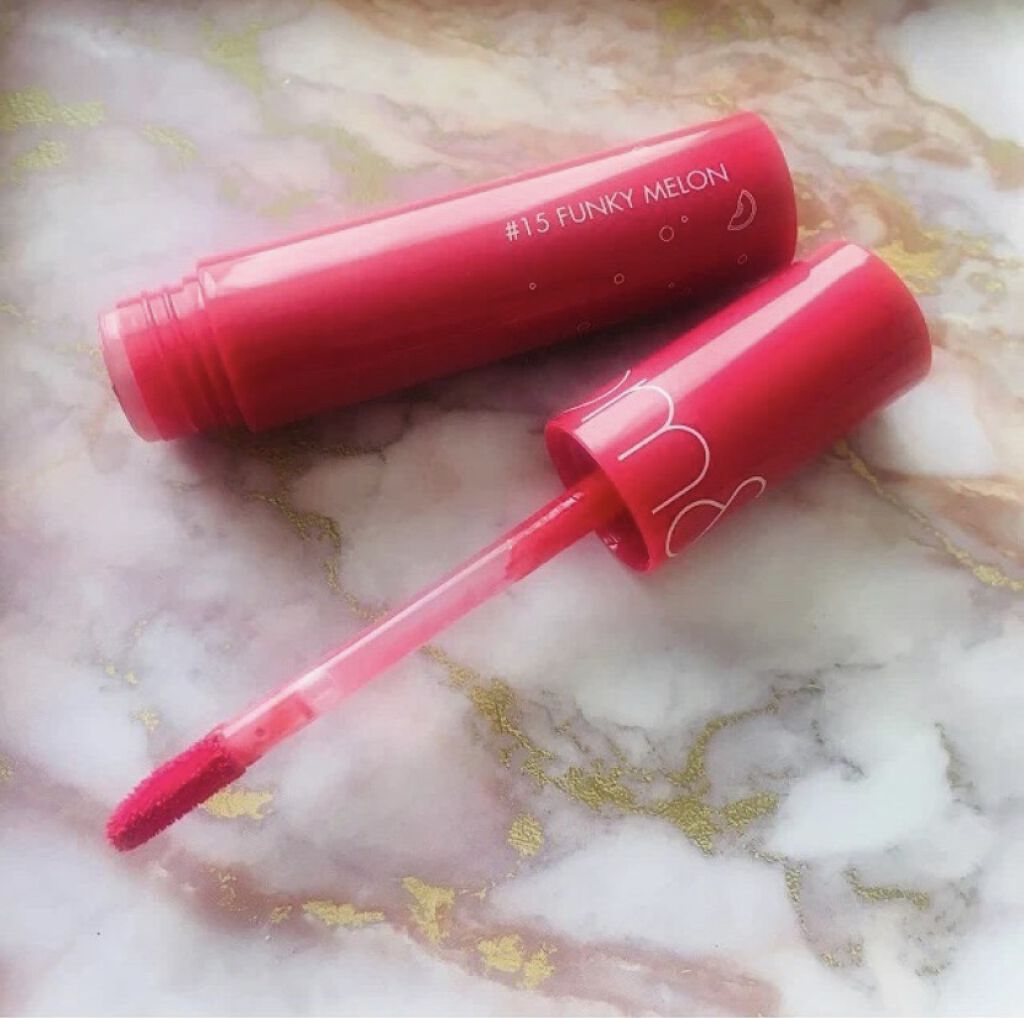 ジューシーラスティングティント/rom&nd/リップティントを使ったクチコミ（1枚目）