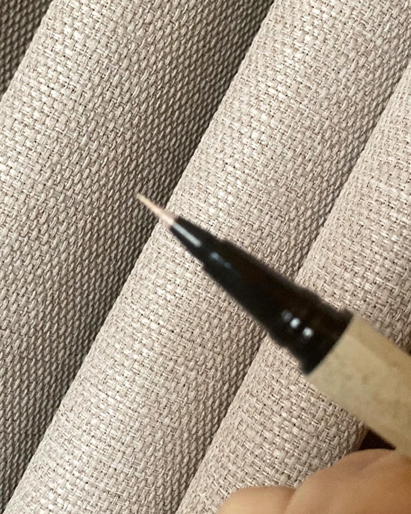 グリッターライナー R02シャンパンゴールド/ROUTEES/リキッドアイライナーを使ったクチコミ（3枚目）