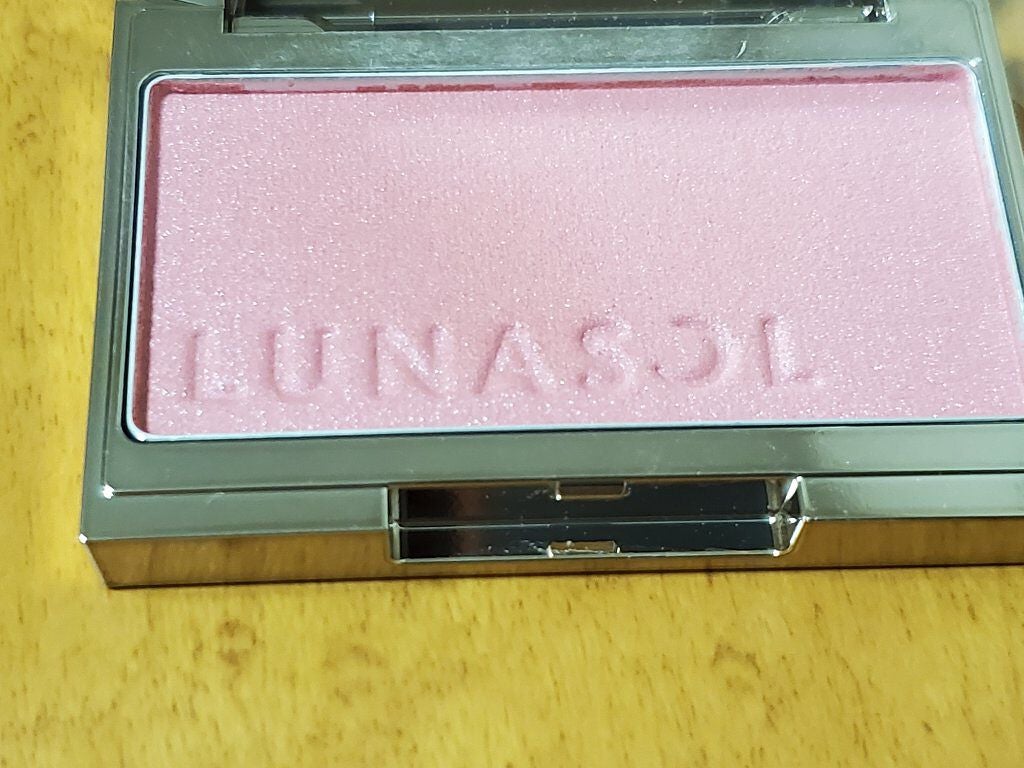 ルナソル カラーリングシアーチークス(グロウ)/LUNASOL/パウダーチークを使ったクチコミ(2枚目)