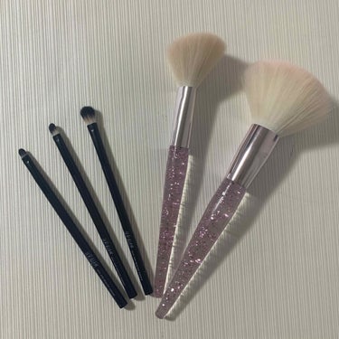 UR GLAM　EYESHADOW BRUSH B/U R GLAM/メイクブラシを使ったクチコミ（2枚目）