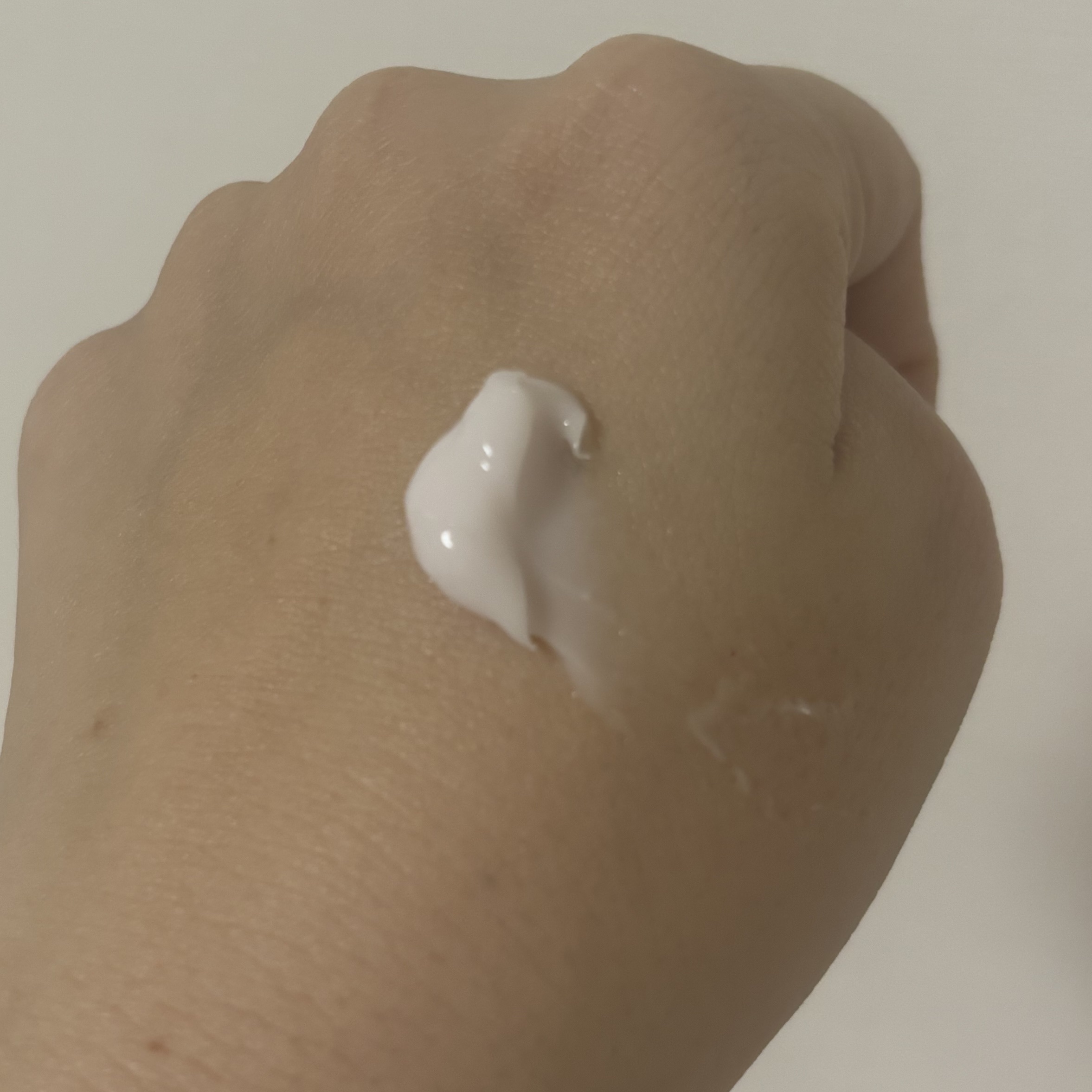 ドレスリフト ナイトクリーム【医薬部外品】/アテニア/フェイスクリームを使ったクチコミ（2枚目）