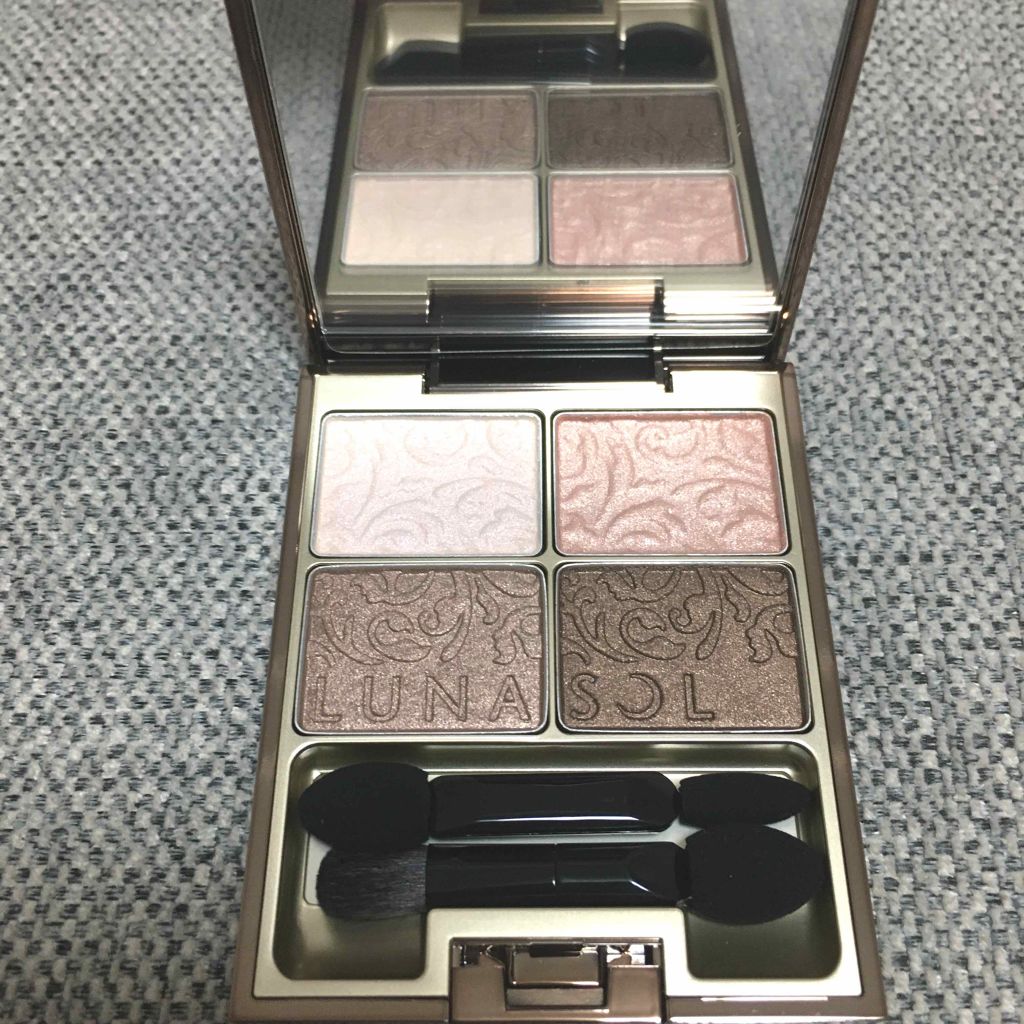 グレイスコントラスティングアイズ 02 Romantic Pink/LUNASOL/アイシャドウパレットを使ったクチコミ（1枚目）