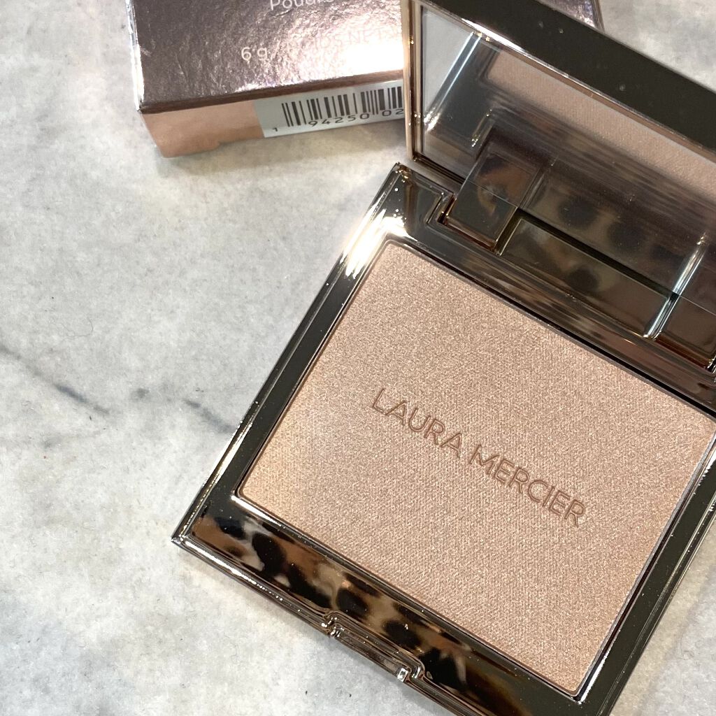 ローズグロウ イルミネーター /ローラ メルシエ/プレストパウダーを使ったクチコミ（2枚目）