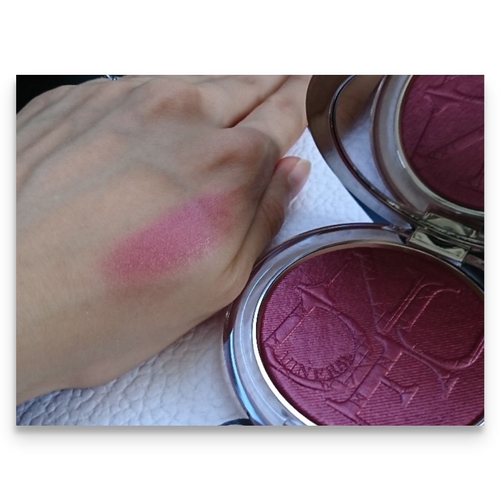 ディオール スキン ミネラル ヌード ルミナイザー ブラッシュ/Dior/パウダーチークを使ったクチコミ(2枚目)