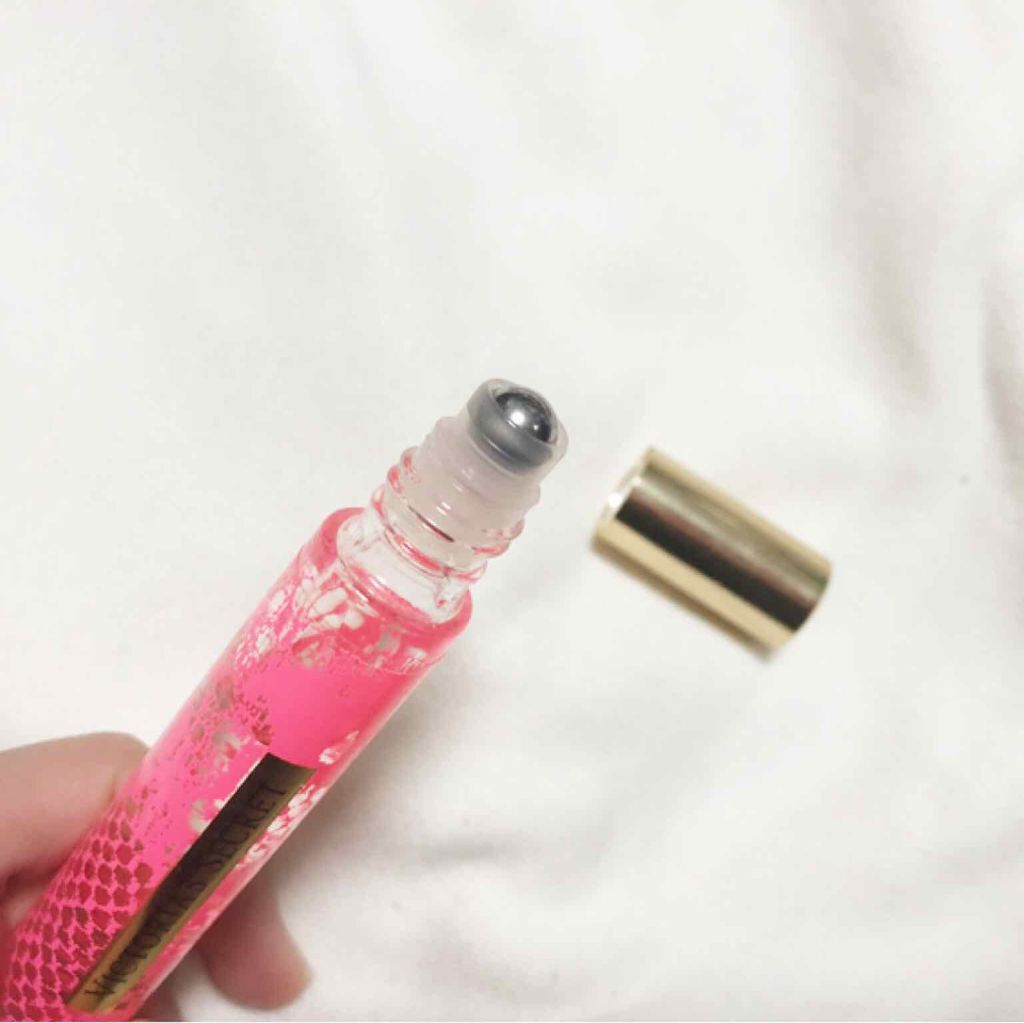 riiiii♥︎ on LIPS 「ヴィクシーのお気に入り香水💭🖤💎ヴィクトリアズシークレットクラ..」(2枚目)