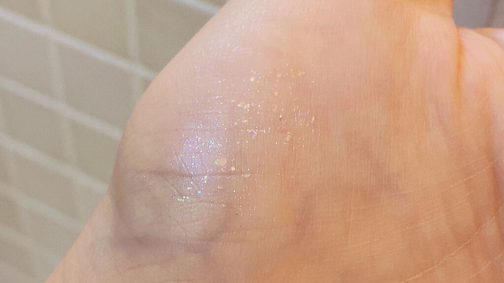 トゥインクルグリッター 03 シュガースター（グリッターパールタイプ） /VAVI MELLO/グリッターを使ったクチコミ（3枚目）