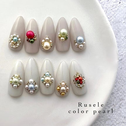 #パールネイル,#ビジューネイル,#アクセサリーネイル,#秋ネイル,#ブリオンネイル,#冬ネイル,#クリスマスネイル,#大人可愛いネイルのネイルデザイン