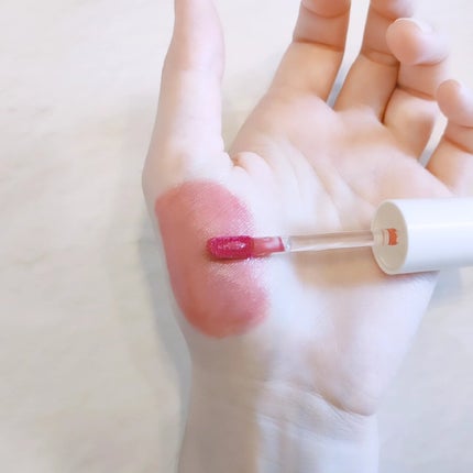 アップトゥーミー ハグマイリップ カラーロックプランパー/up2me/リッププランパーを使ったクチコミ(4枚目)