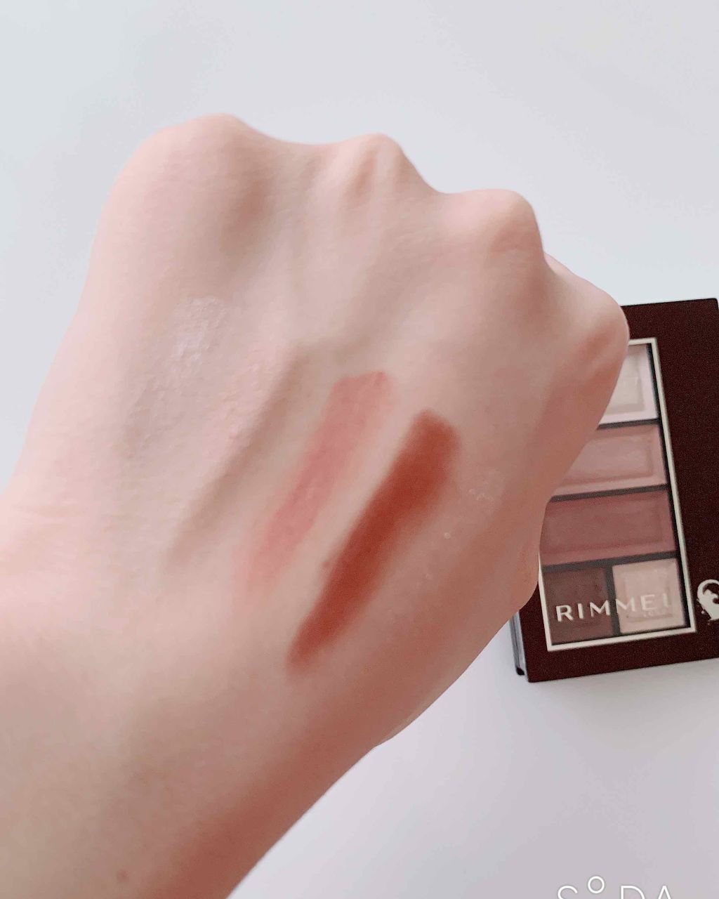 ショコラスウィート アイズ/リンメル ロンドン/アイシャドウパレットを使ったクチコミ（2枚目）