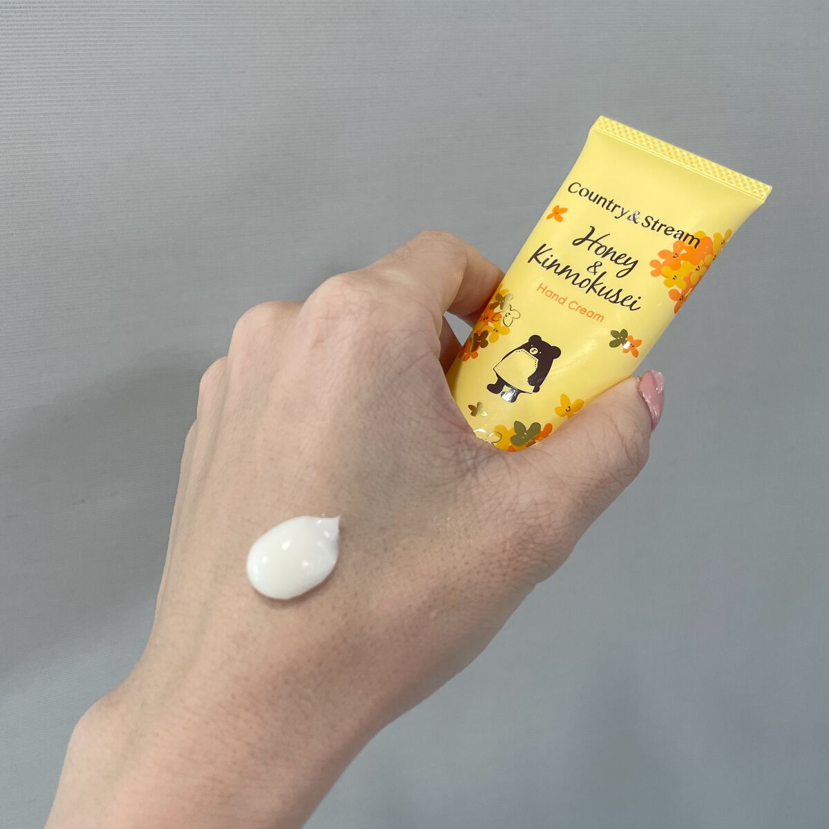 トリートメントハンドクリームK(ハチミツとキンモクセイ)/カントリー&ストリーム/ハンドクリームを使ったクチコミ(2枚目)