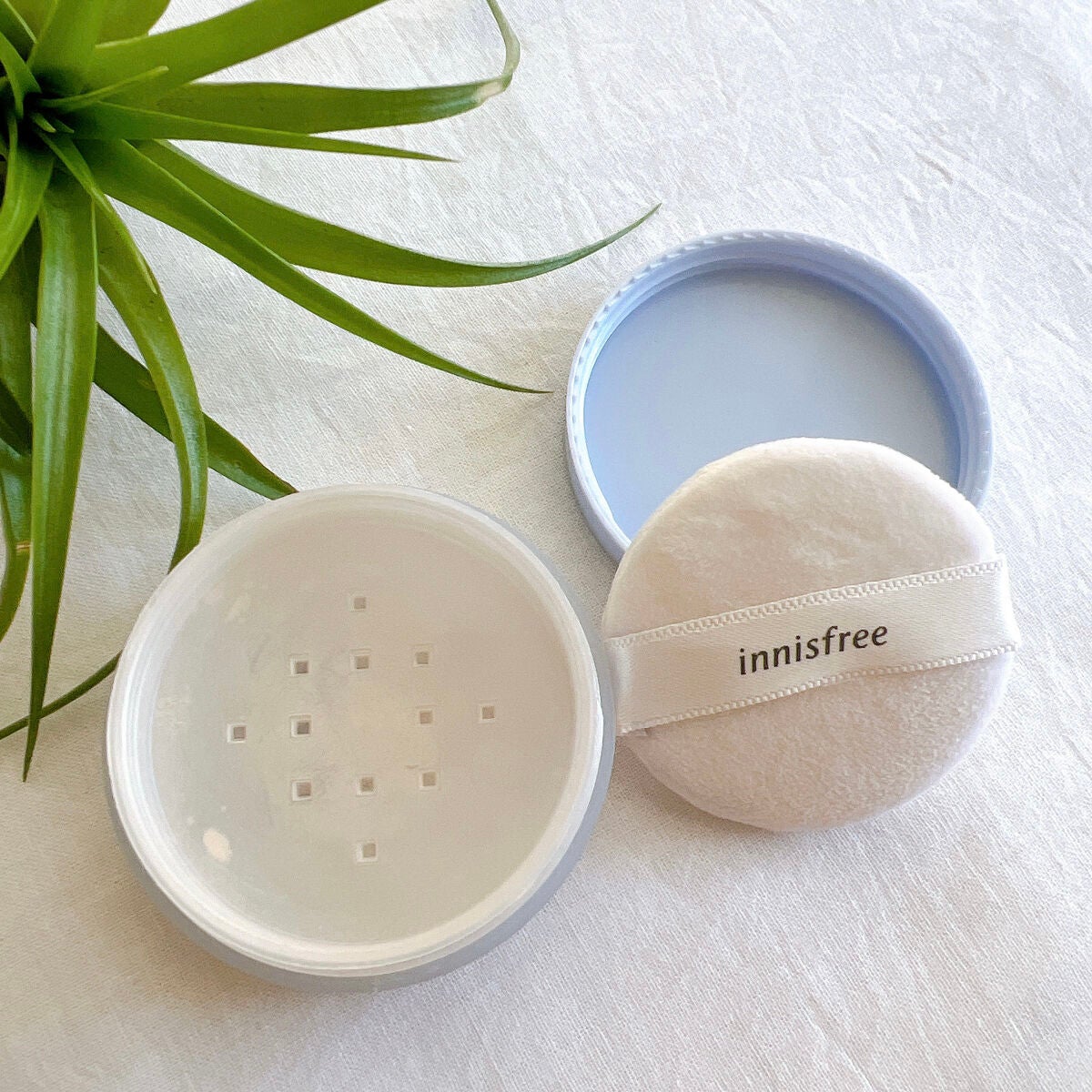 ノーセバム モイスチャーパウダー S/innisfree/フェイスパウダーを使ったクチコミ(2枚目)