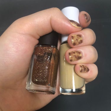 オルビス ネイルポリッシュのクチコミ「べっ甲ネイル💅
秋っぽくしてみました🍂
✼••┈┈••✼••┈┈••✼••┈┈••✼••┈┈•.....」（1枚目）