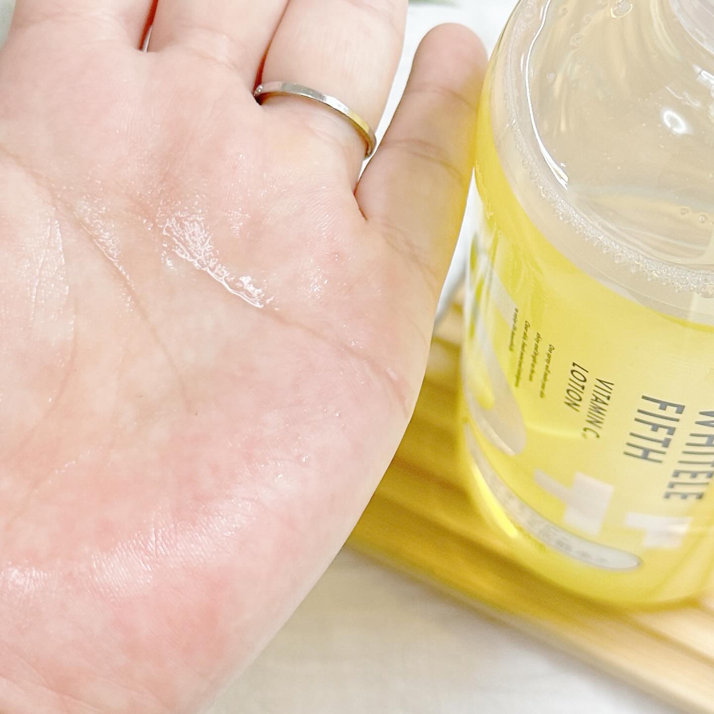 ビタミンCローション/WHITELE FIFTH/ミスト状化粧水を使ったクチコミ（2枚目）