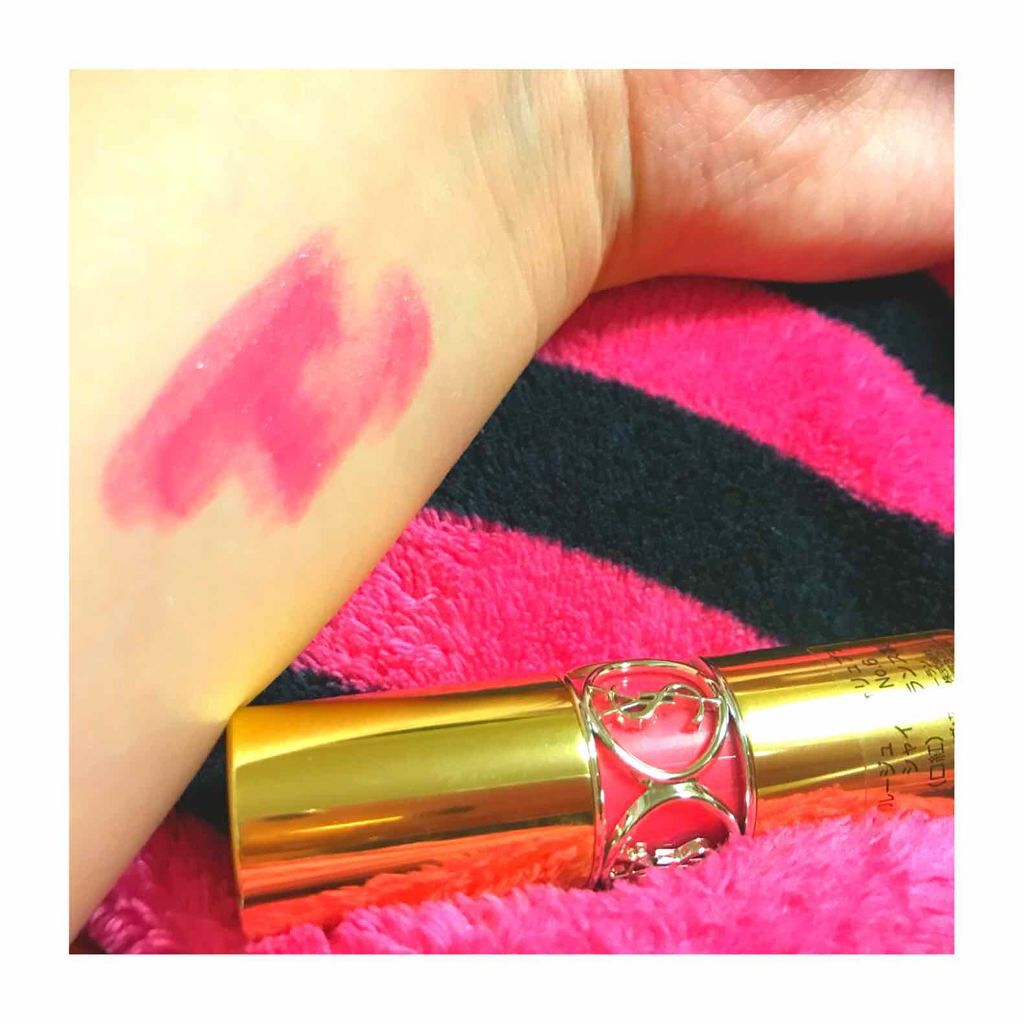 ルージュ ヴォリュプテ シャイン/YVES SAINT LAURENT BEAUTE/口紅を使ったクチコミ（2枚目）