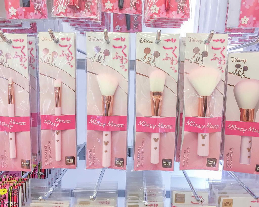 春姫 ファンデーションブラシ/DAISO/メイクブラシを使ったクチコミ（2枚目）