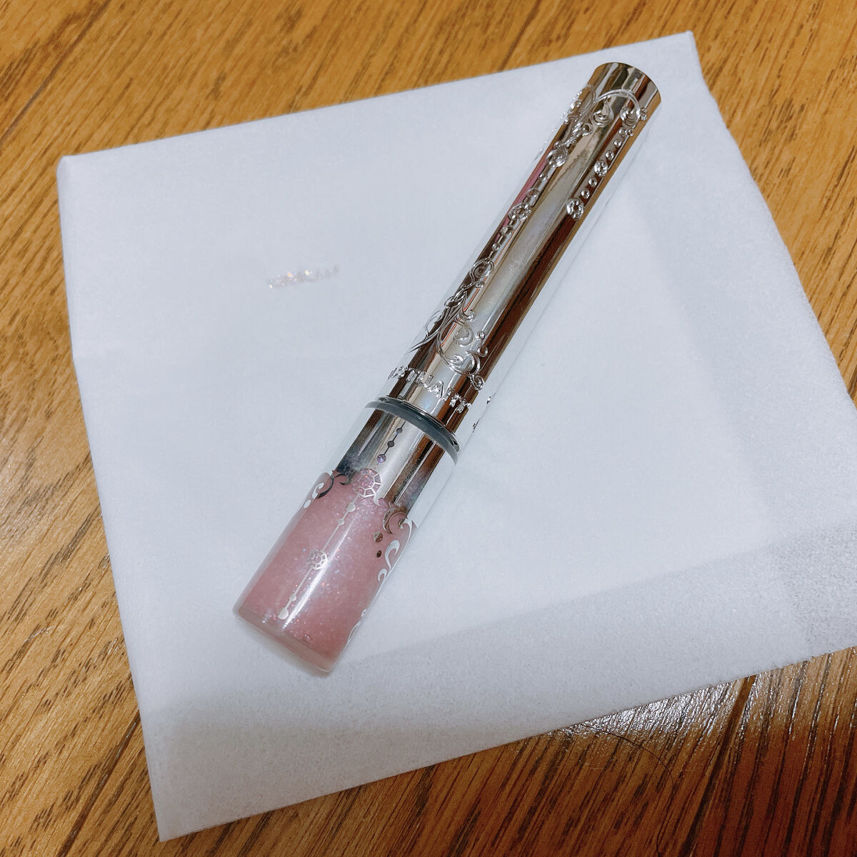 ジルスチュアート　アイダイヤモンド グリマー 01 rose glitz/JILL STUART/グリッターを使ったクチコミ（3枚目）