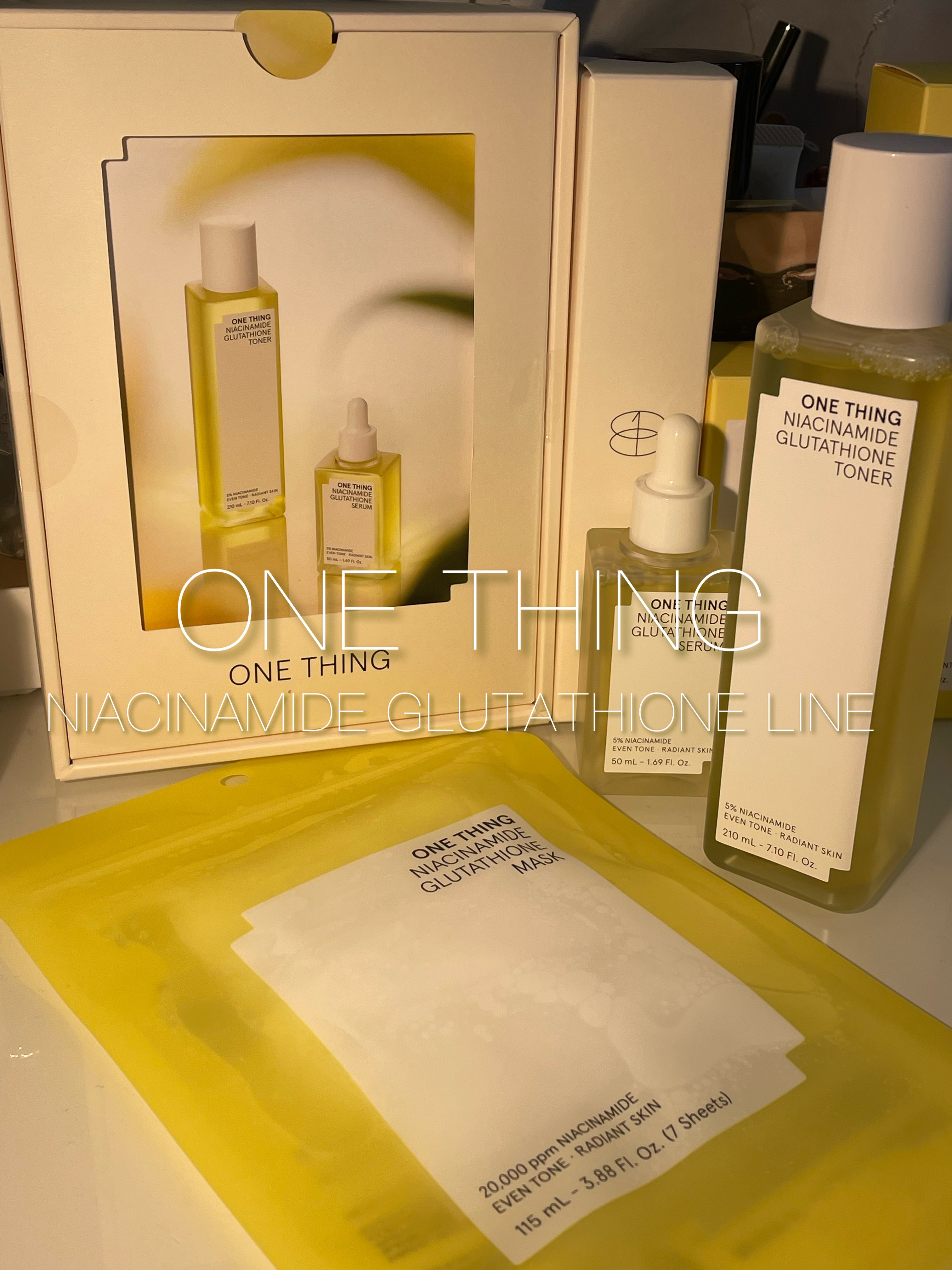 【🌱ONE THINGナイアシンアミド グルタチオンライン🌱】

こんにちは☀︎今回はONE THINGのナイアシンアミド グルラインのトナーと美容液、パックのご紹介になります！

韓国スキンケアといったらONE THING！ってくらい