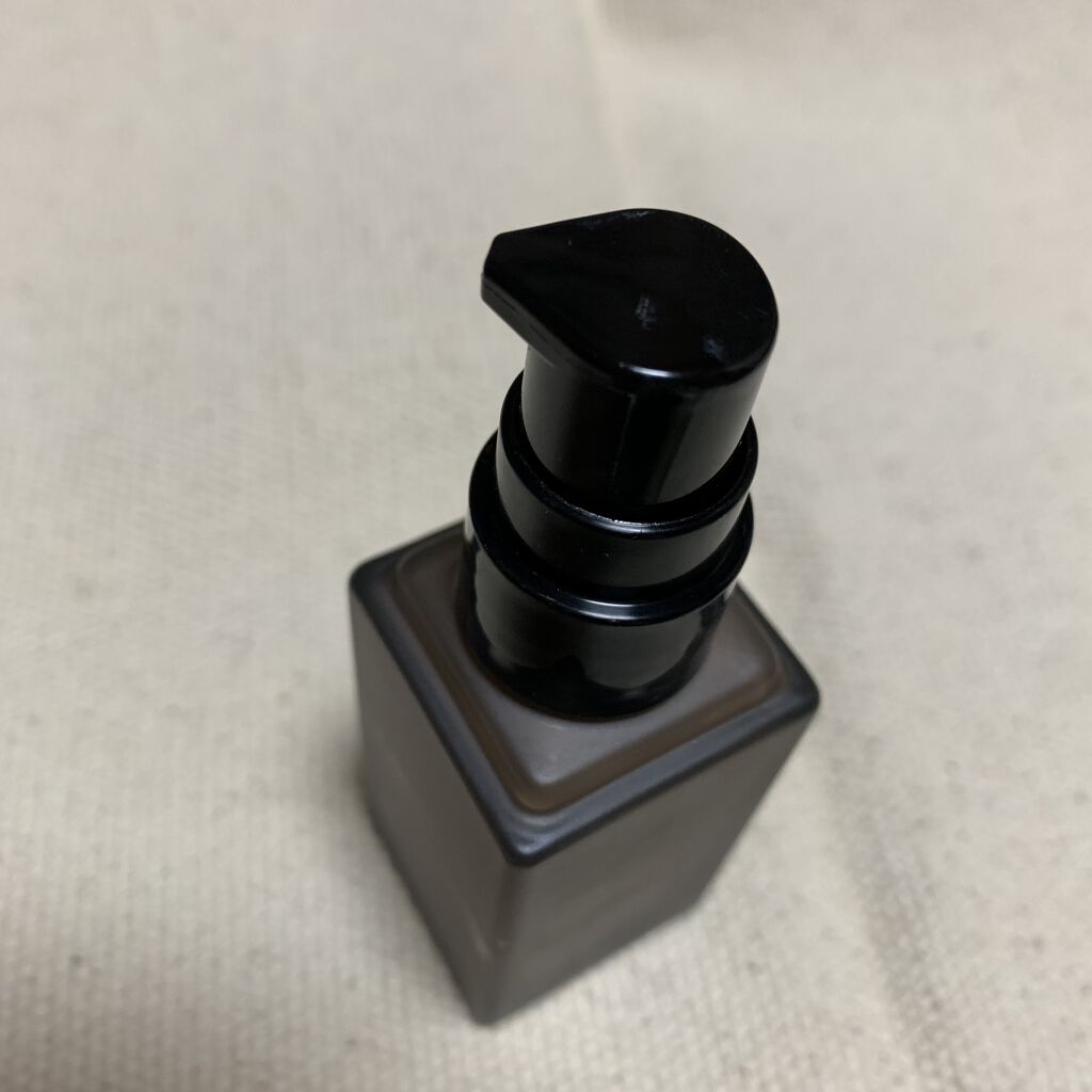 セルヴォーク インテントスキン リキッドファンデーション/Celvoke/リキッドファンデーションを使ったクチコミ（2枚目）