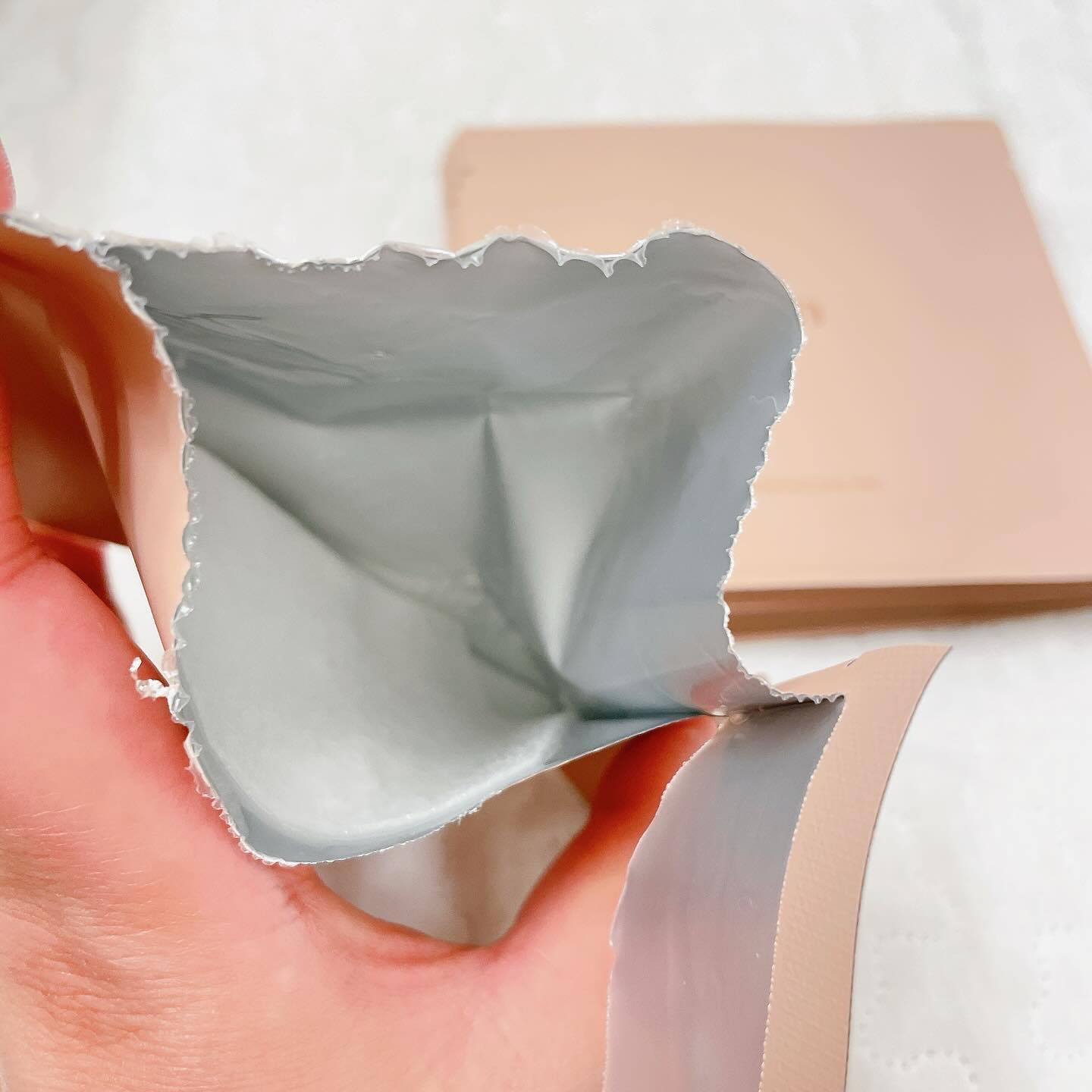 レディアンスクーリングパッド/thim/シートマスク・パックを使ったクチコミ（2枚目）