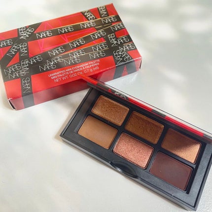アンラップド ミニアイシャドーパレット LAGUNA /NARS/アイシャドウパレットを使ったクチコミ(2枚目)