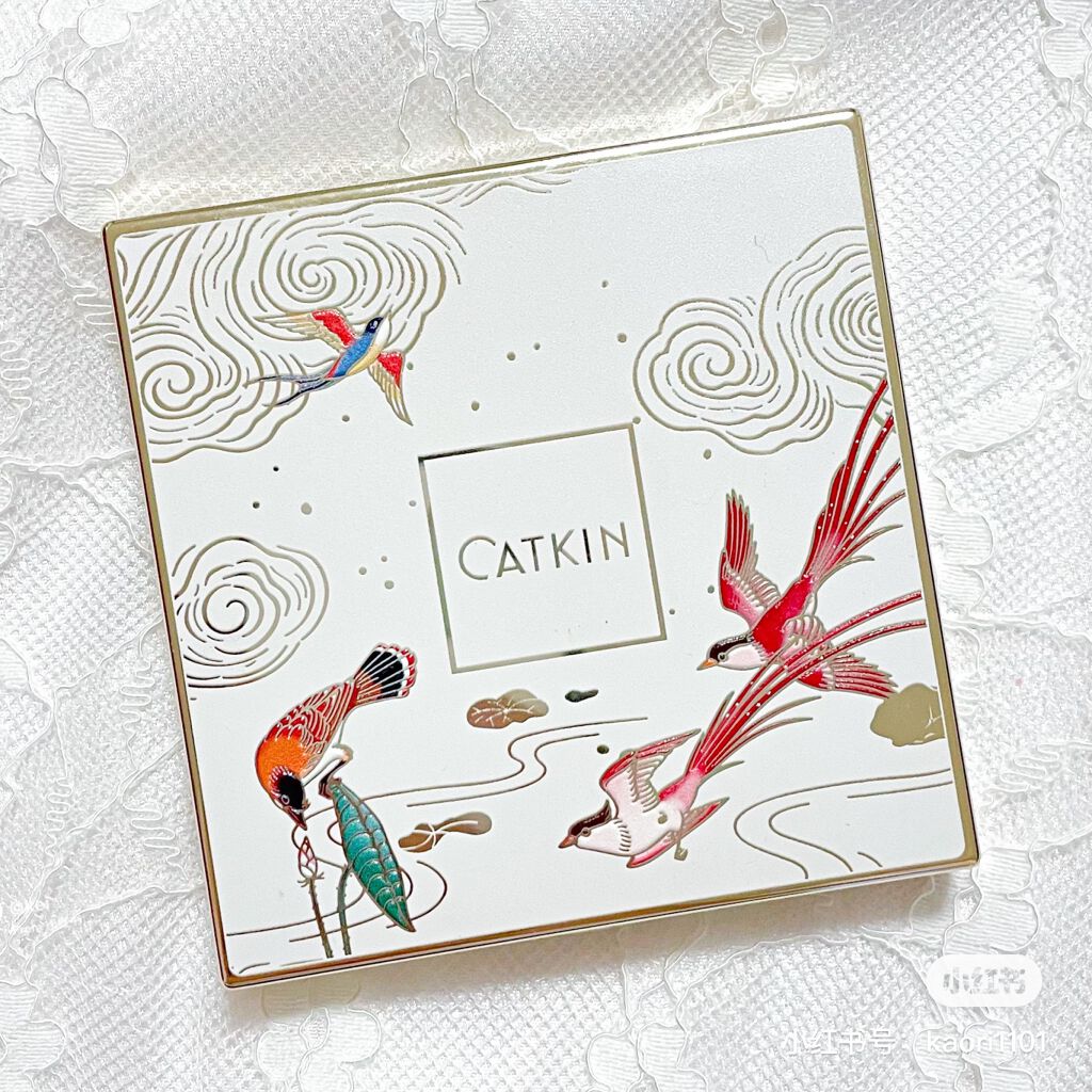 浮生大梦 9色アイシャドウパレット/CATKIN/アイシャドウパレットを使ったクチコミ（1枚目）