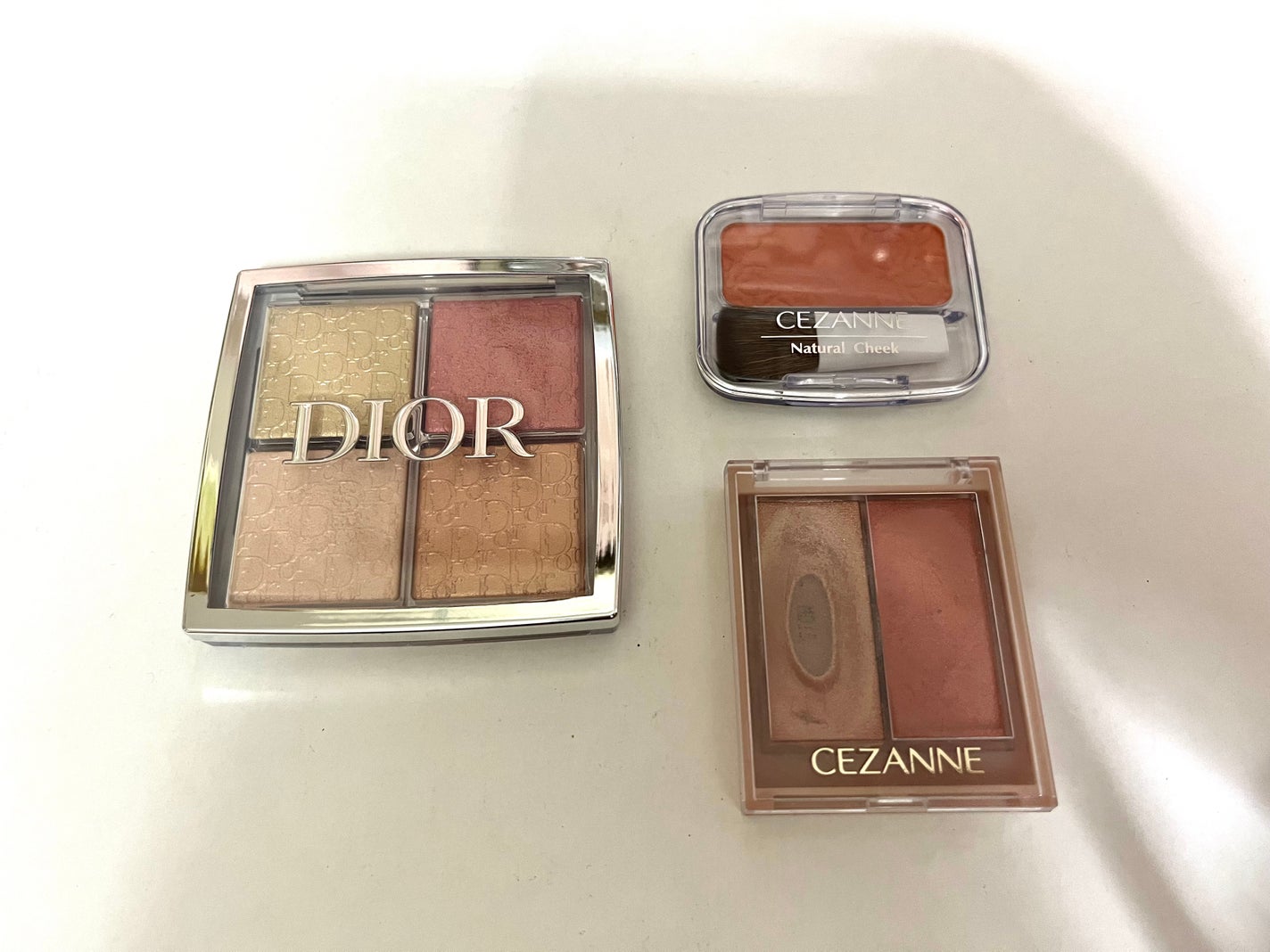 める on LIPS 「毎日コスメ✨乾燥肌の方、ベースメイク参考になれば嬉しいです🥰メ..」(4枚目)