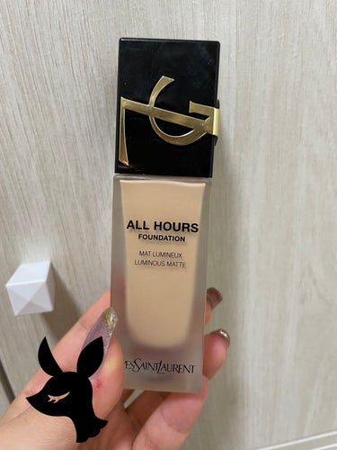 オールアワーズ リキッド MN1/YVES SAINT LAURENT BEAUTE/リキッドファンデーションを使ったクチコミ（1枚目）