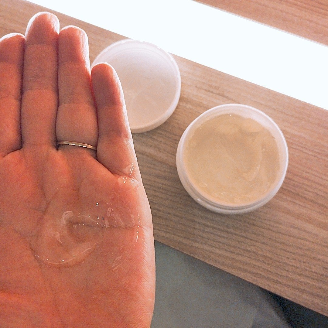 mcgroupakiko on LIPS 「外出先でも自宅でも乾燥するこの季節、保湿・フェイスマッサージ・..」(3枚目)