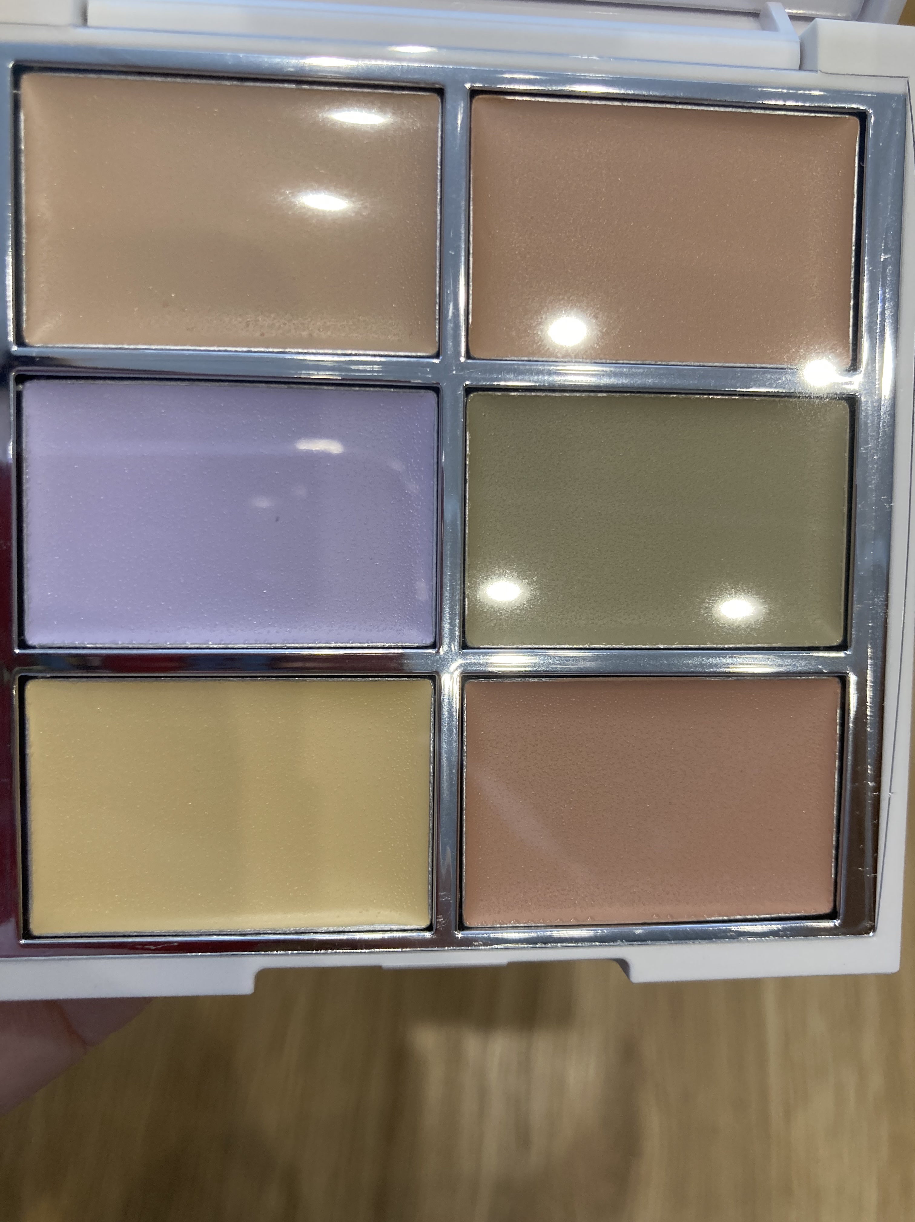 ディファイニングカバーコンシールフィットパレット/wakemake/パレットコンシーラーを使ったクチコミ（2枚目）