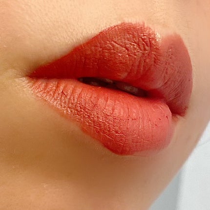 みく@フォロバ on LIPS 「マットリップ苦手民な私…なぜかっていえば縦じわに入り込むから😭..」(7枚目)
