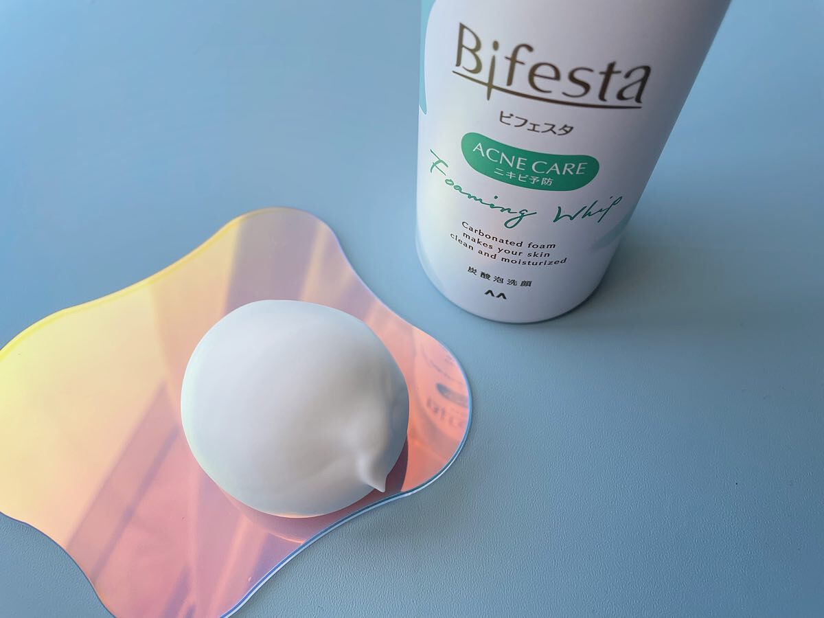 つーちゃん on LIPS 「もちもち炭酸泡洗顔☁️☁️ミクロ泡が🫧毛穴の奥まで!この泡見て..」(1枚目)