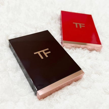 AYA on LIPS 「.@tomfordbeauty#アイカラークォード#cherr..」(1枚目)