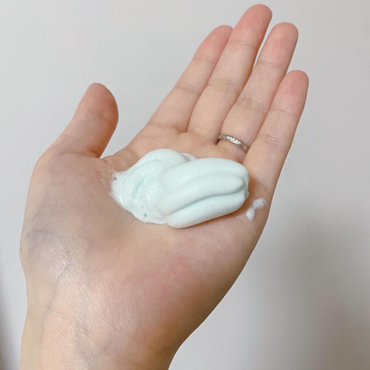 ホイップクリームリペアブースター GREEN MintKiwi/88 by MEDULLA/洗い流すヘアトリートメントを使ったクチコミ（2枚目）