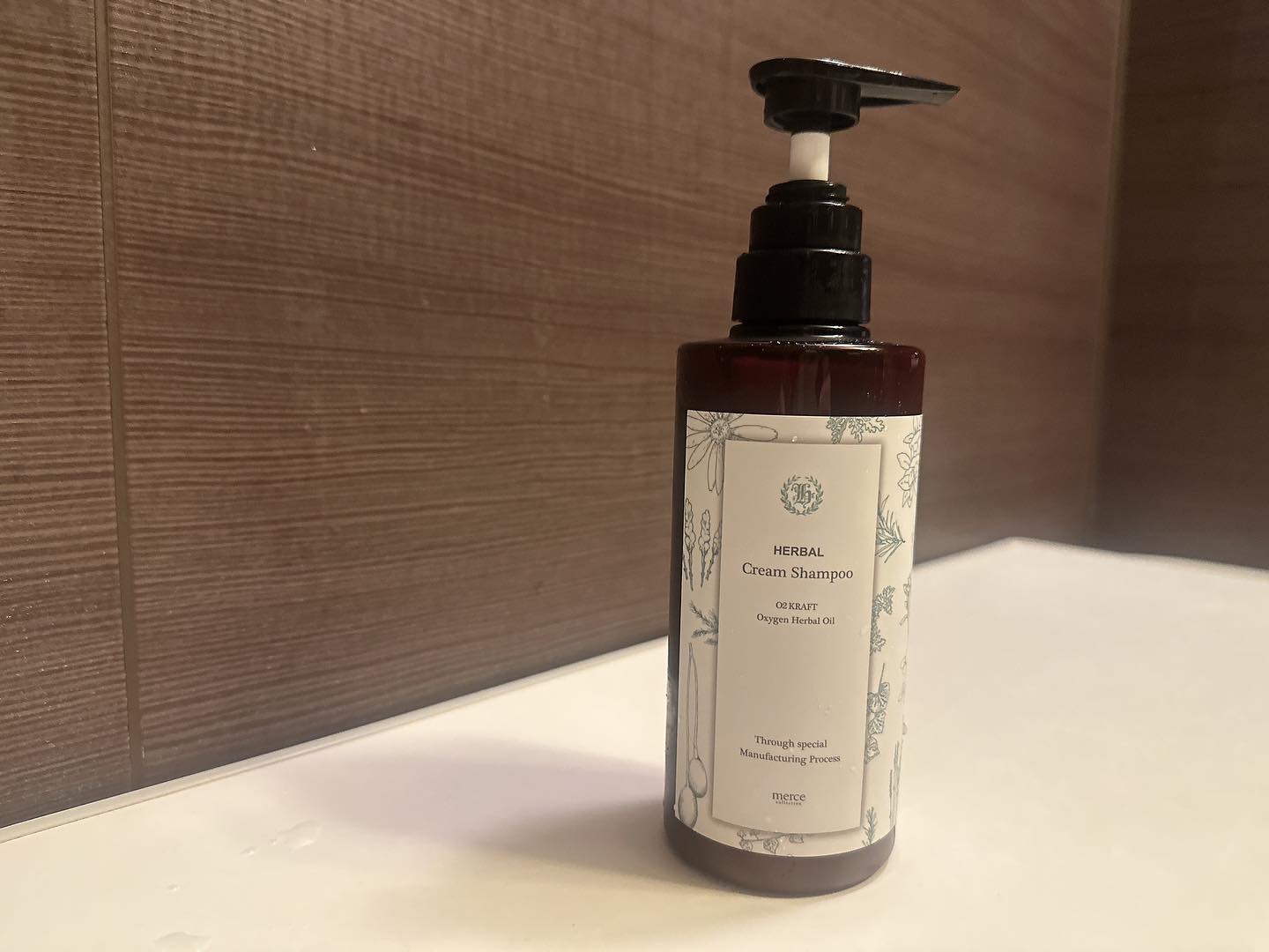 オーツークラフト ハーバルクリームシャンプー 400ml オーツークラフト ハーバルクリームシャンプー 400ml