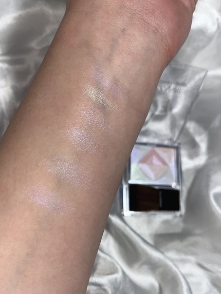 パールグロウハイライト/CEZANNE/ハイライト・シェーディングを使ったクチコミ(4枚目)