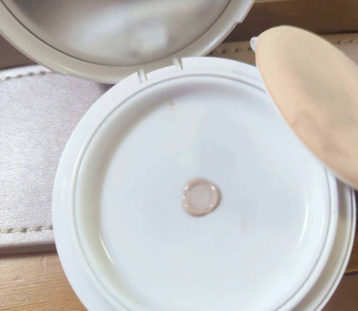 V3 ブリリアント ファンデーション/SPICARE/クッションファンデーションを使ったクチコミ（2枚目）